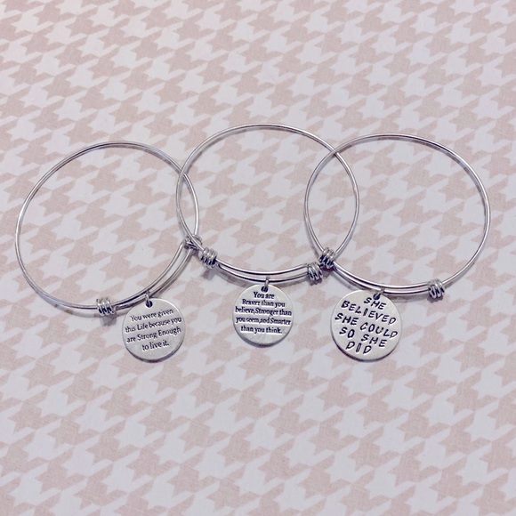 Set of 3 inspirational bangle bracelets. Silver. - Picture 1 of 4